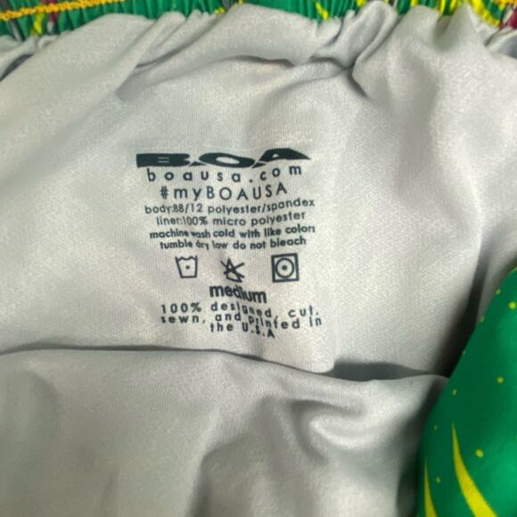 Scorpio Sol *FLAW* RUN IN LINING Running Shorts 
Size medium - Picture 2 of 5